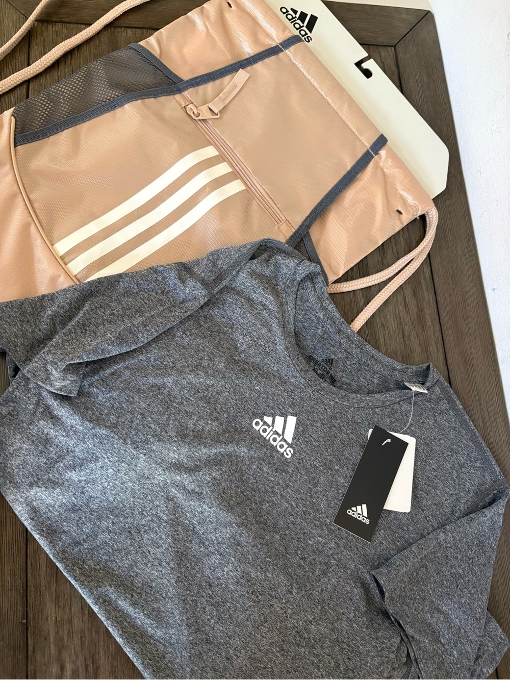 NWT Lot of 2x [adidas] Creator Short Sleeve Shirt Women’s XL & Drawstring Bag - Picture 3 of 16